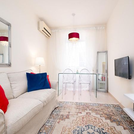 Nadiona Suites Red & Cream Corfu  ภายนอก รูปภาพ