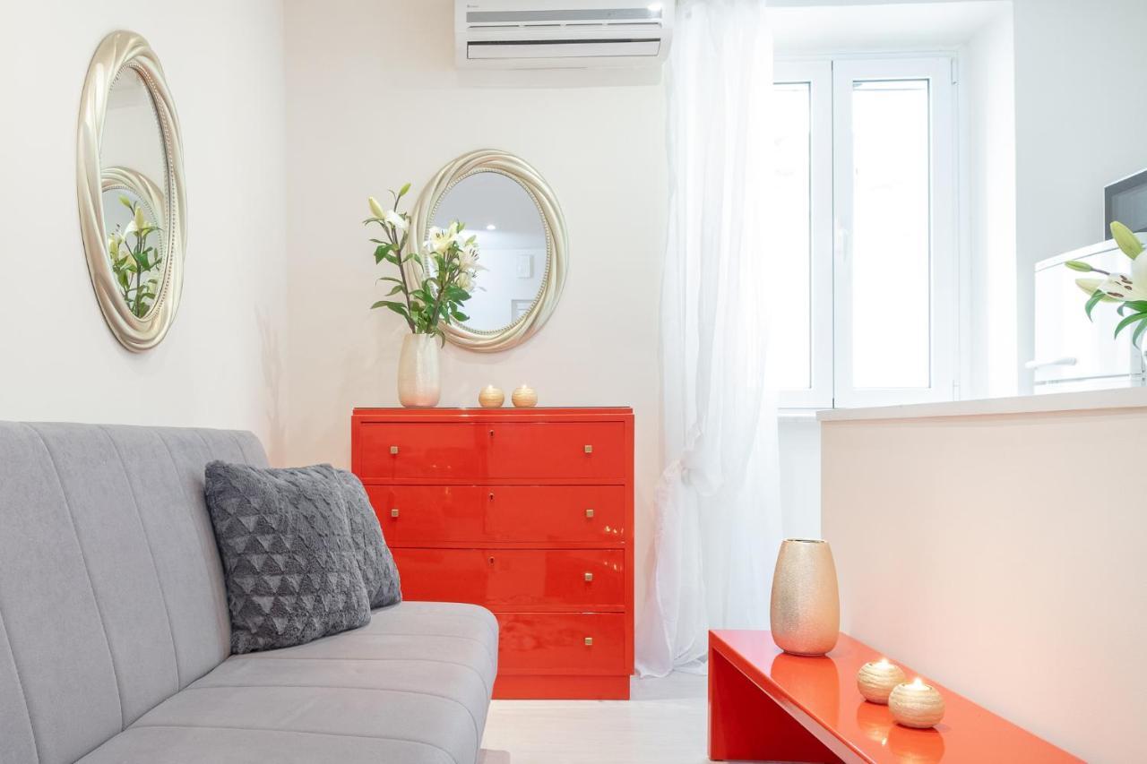 Nadiona Suites Red & Cream Corfu  ภายนอก รูปภาพ