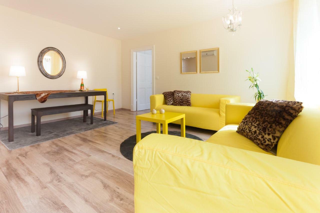 Nadiona Suites Red & Cream Corfu  ภายนอก รูปภาพ